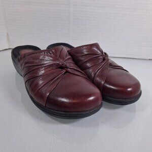 Clarks Artisan Women's Dark Red Twisted Leather Clogs Mules Size 6.5 M Slip On